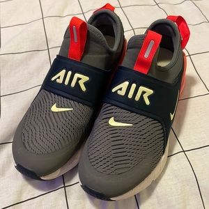 Nike Air 270 Big Kids size 3.5Y